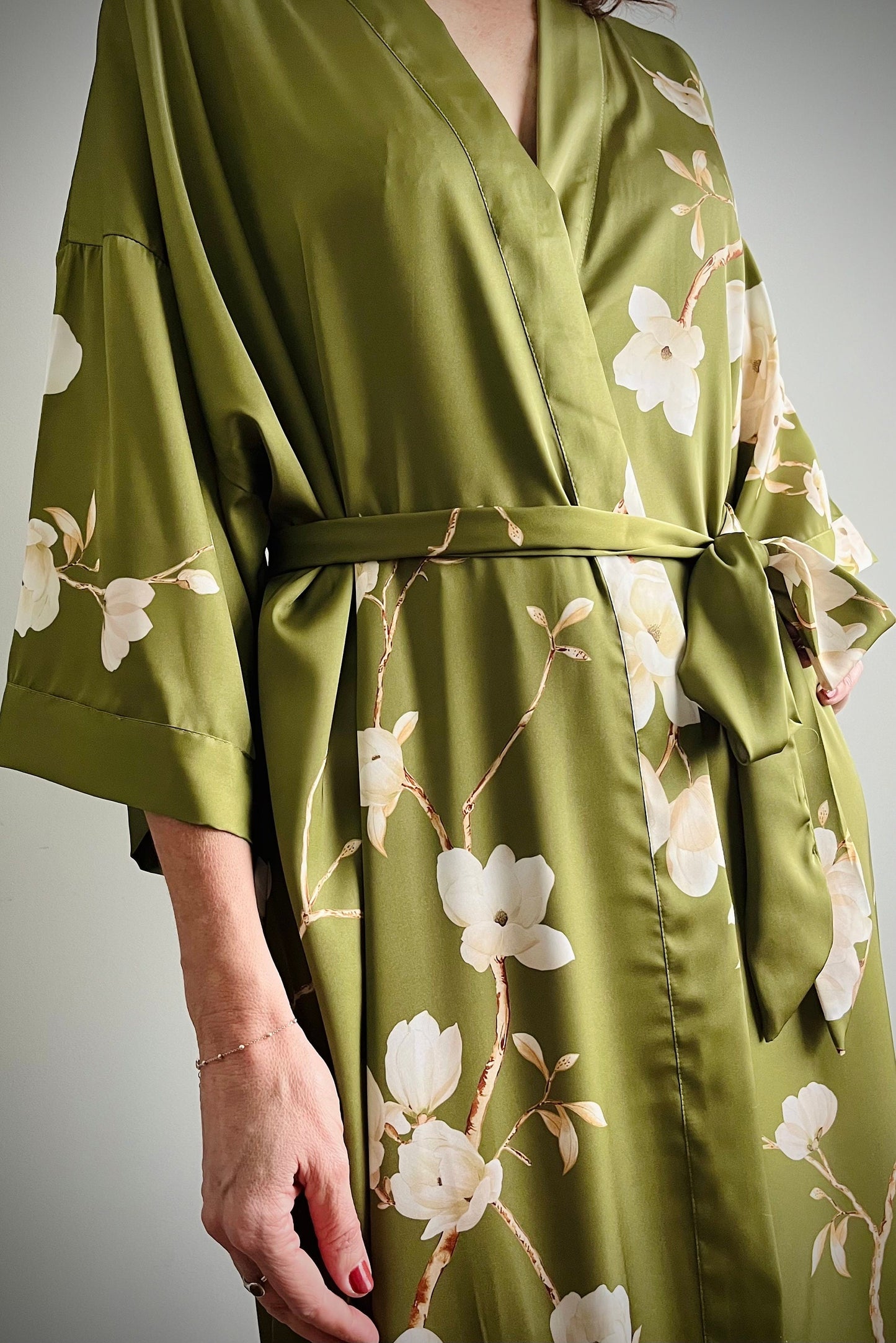 Kimono Robe, Japanese Dressing Gown, Luxury Satin Robe, Bridesmaid Robe, Womens Dressing Gown, Dressing Gown, Summer Robe, Green Magnolias