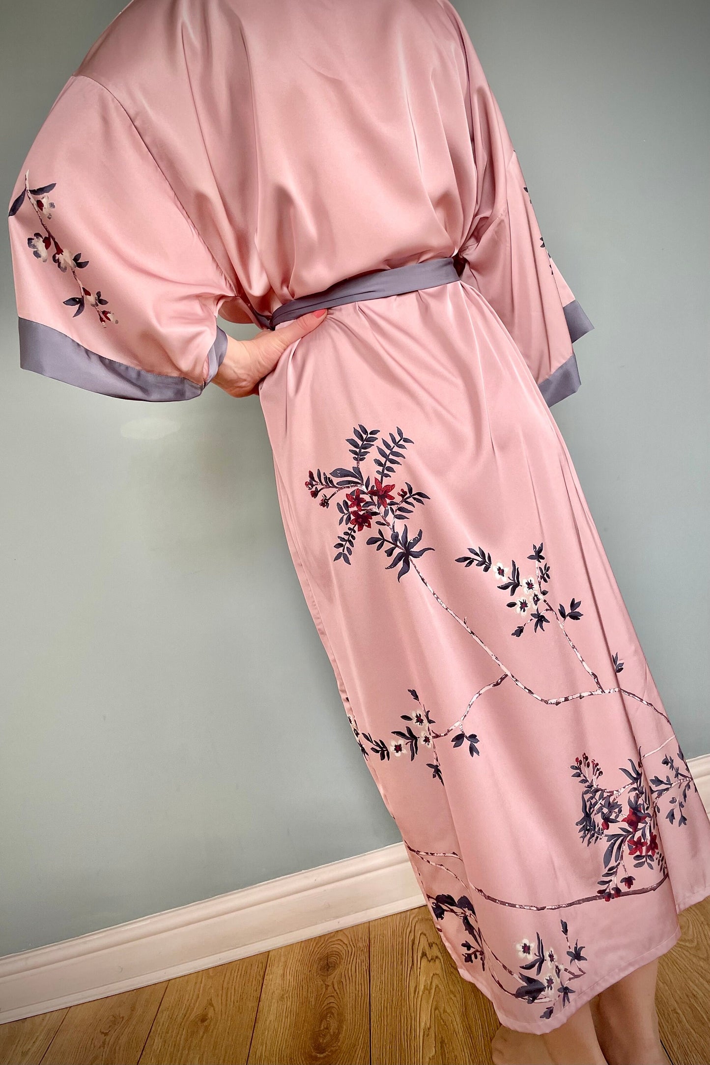 Kimono Robe, Dressing Gown, Luxury Wedding Robe, Bridesmaid Robe, Womens Dressing Gown, Dressing Gown, Summer Robe, Pink Floral Satin