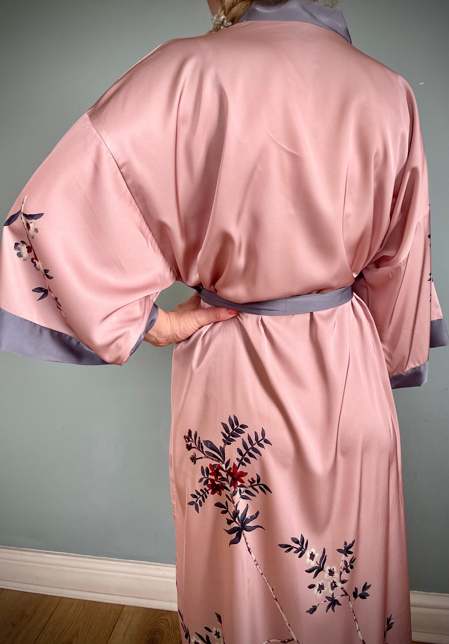 Kimono Robe, Dressing Gown, Luxury Wedding Robe, Bridesmaid Robe, Womens Dressing Gown, Dressing Gown, Summer Robe, Pink Floral Satin