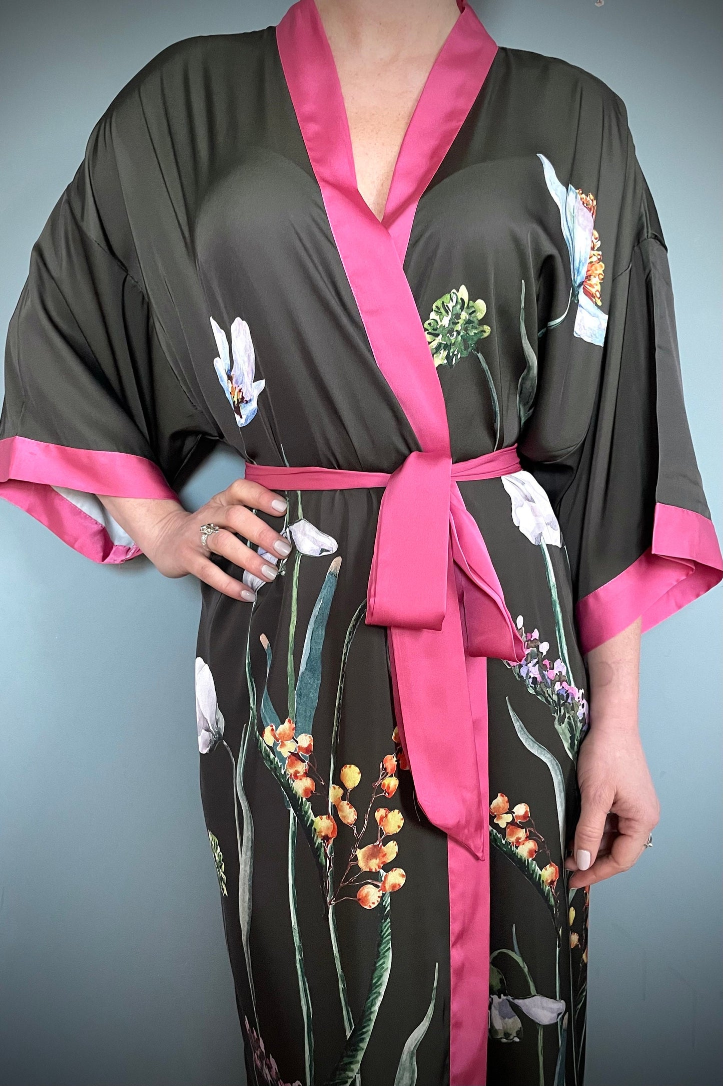 Kimono Robe, Japanese Dressing Gown, Luxury Satin Robe, Bridesmaid Robe, Womens Dressing Gown, Dressing Gown, Summer Robe, Olive Green