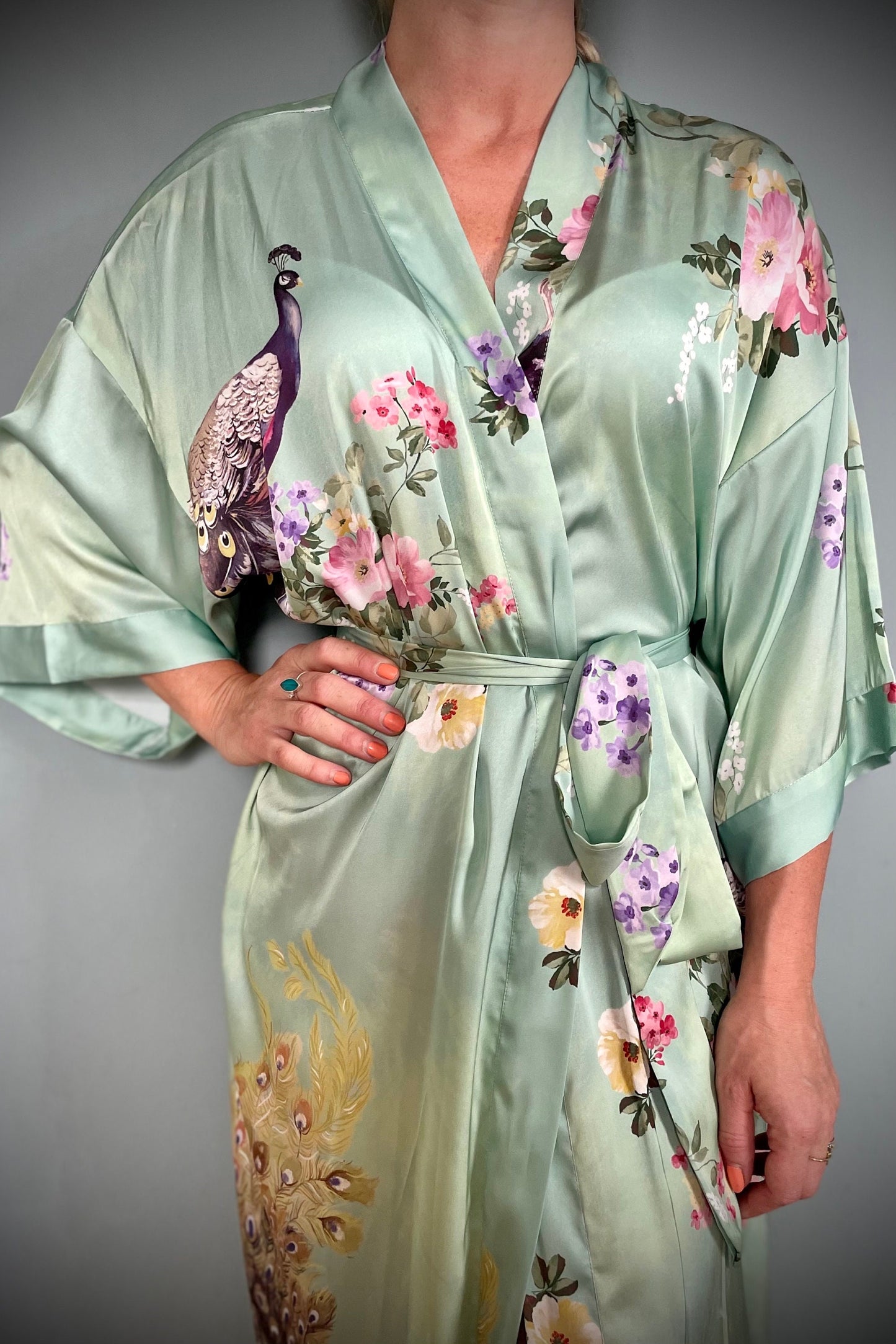 Kimono Robe, Japanese Dressing Gown, Luxury Satin Robe, Bridesmaid Robe, Womens Dressing Gown, Dressing Gown, Peacock Robe, Light Green