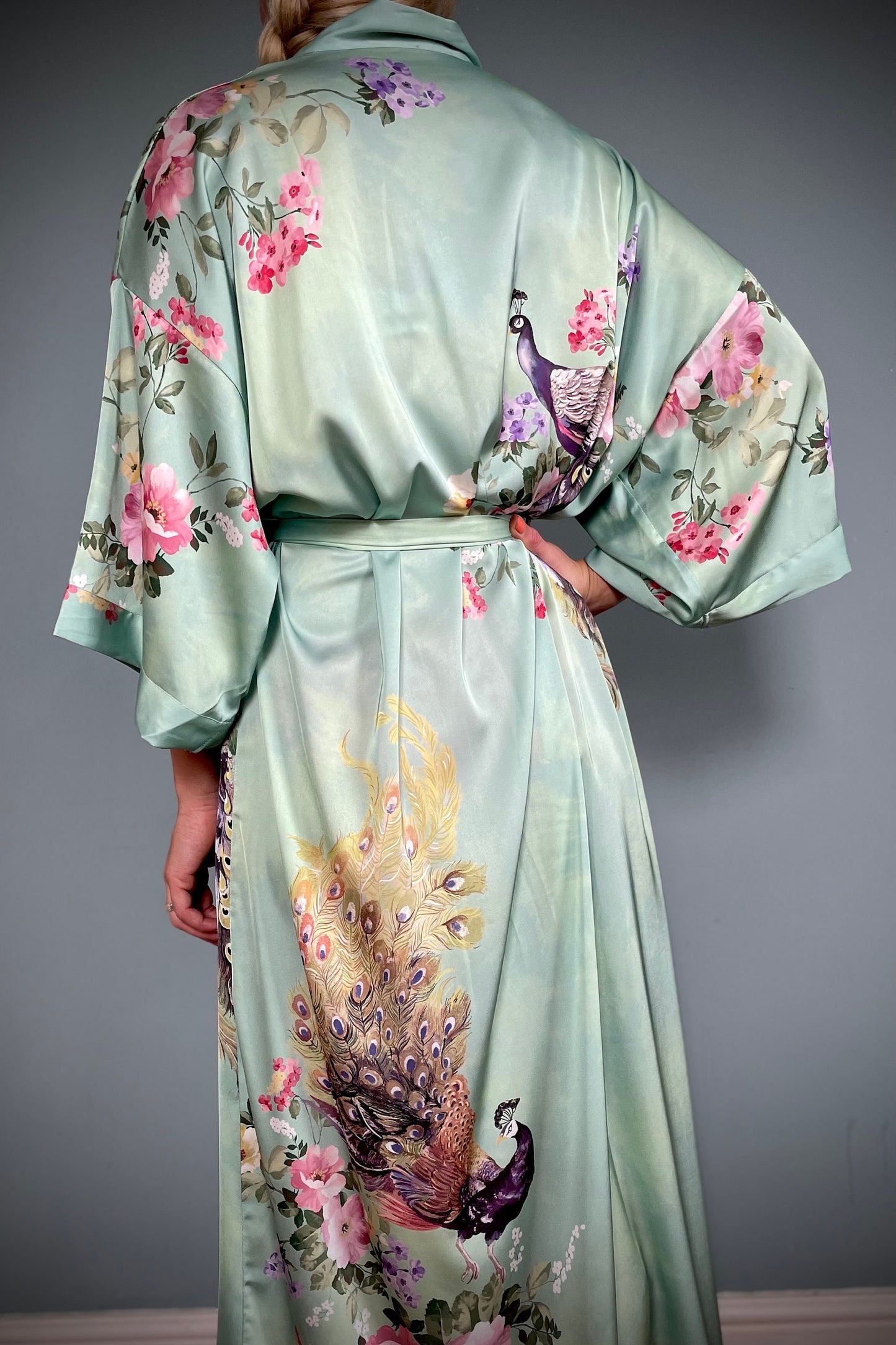 Kimono Robe, Japanese Dressing Gown, Luxury Satin Robe, Bridesmaid Robe, Womens Dressing Gown, Dressing Gown, Peacock Robe, Light Green
