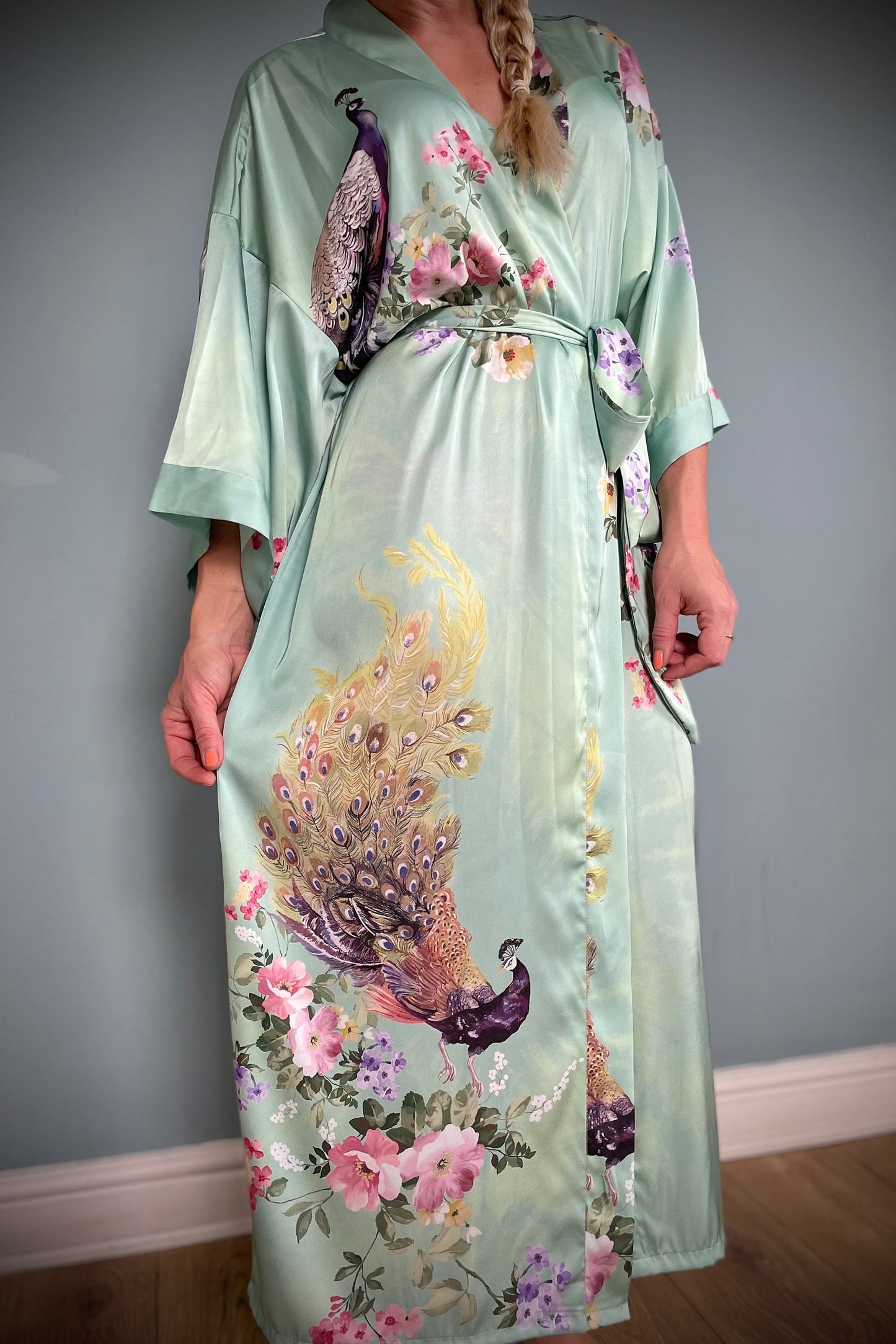 Kimono Robe, Japanese Dressing Gown, Luxury Satin Robe, Bridesmaid Robe, Womens Dressing Gown, Dressing Gown, Peacock Robe, Light Green