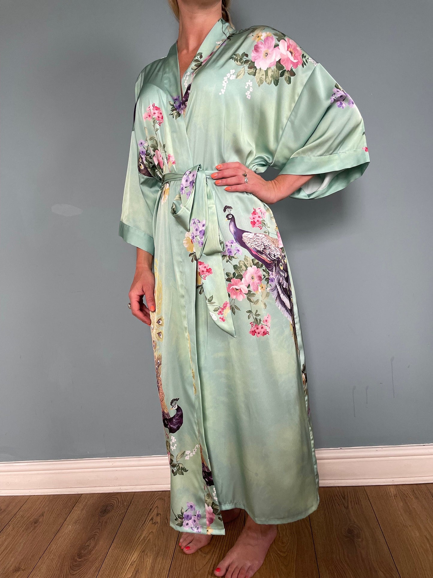 Kimono Robe, Japanese Dressing Gown, Luxury Satin Robe, Bridesmaid Robe, Womens Dressing Gown, Dressing Gown, Peacock Robe, Light Green