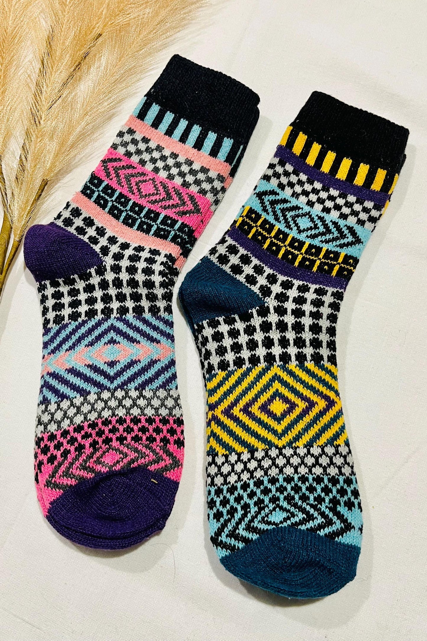 2 x Pairs Wool Socks for Her, Walking Socks, Funny Socks for her, Warm Woolen Socks for Women, Nordic Socks for her, Womens Walking Socks,