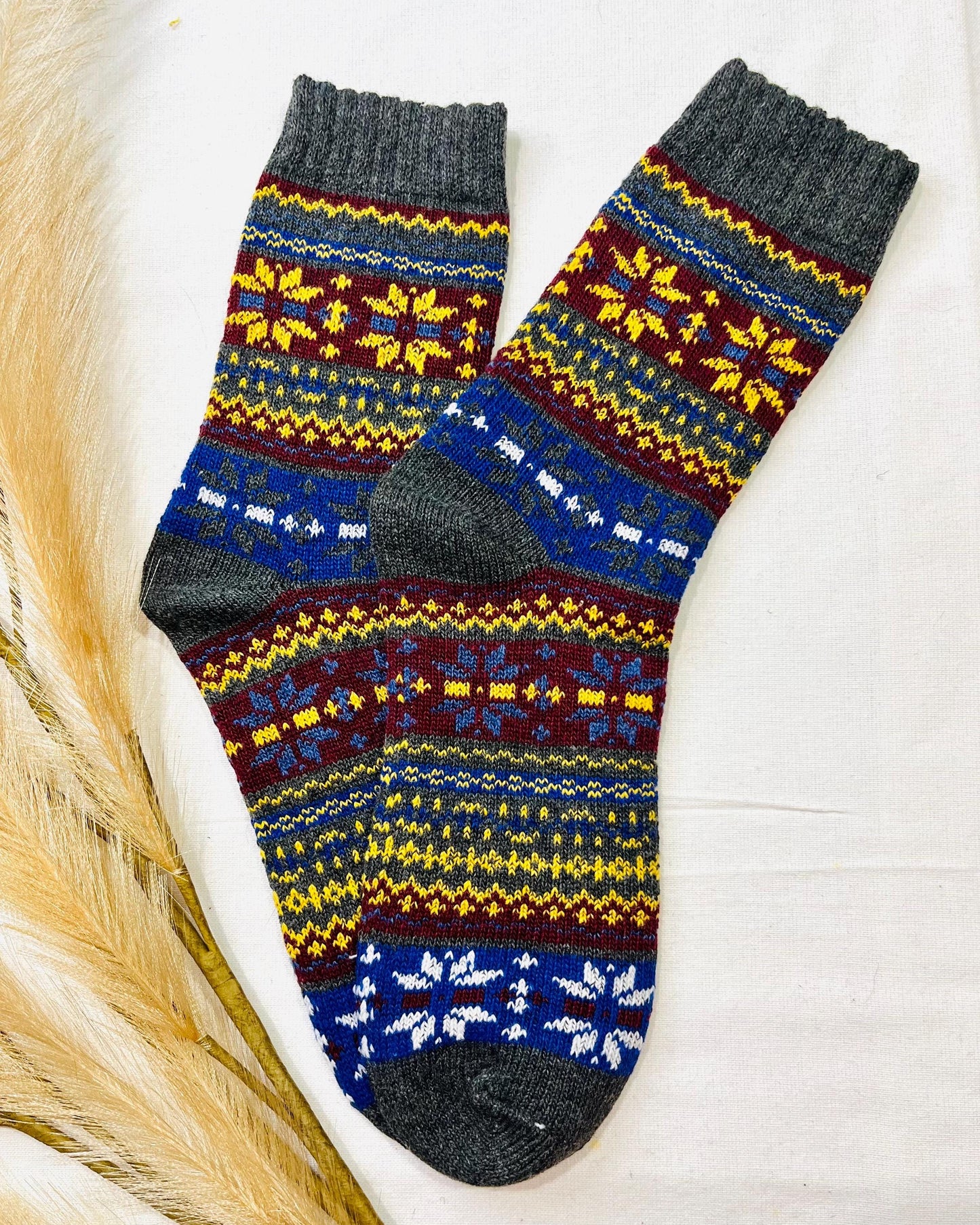 2 x Pairs Wool Socks, Walking Socks, Funny Socks, Warm Woolen Socks for Women, Nordic Socks for her, Womens Walking Socks,