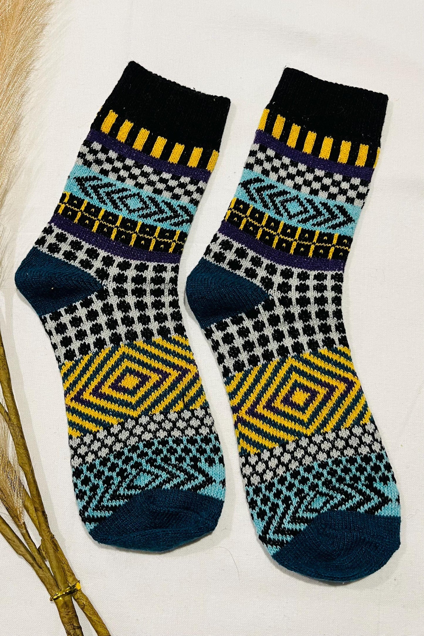2 x Pairs Wool Socks for Her, Walking Socks, Funny Socks for her, Warm Woolen Socks for Women, Nordic Socks for her, Womens Walking Socks,