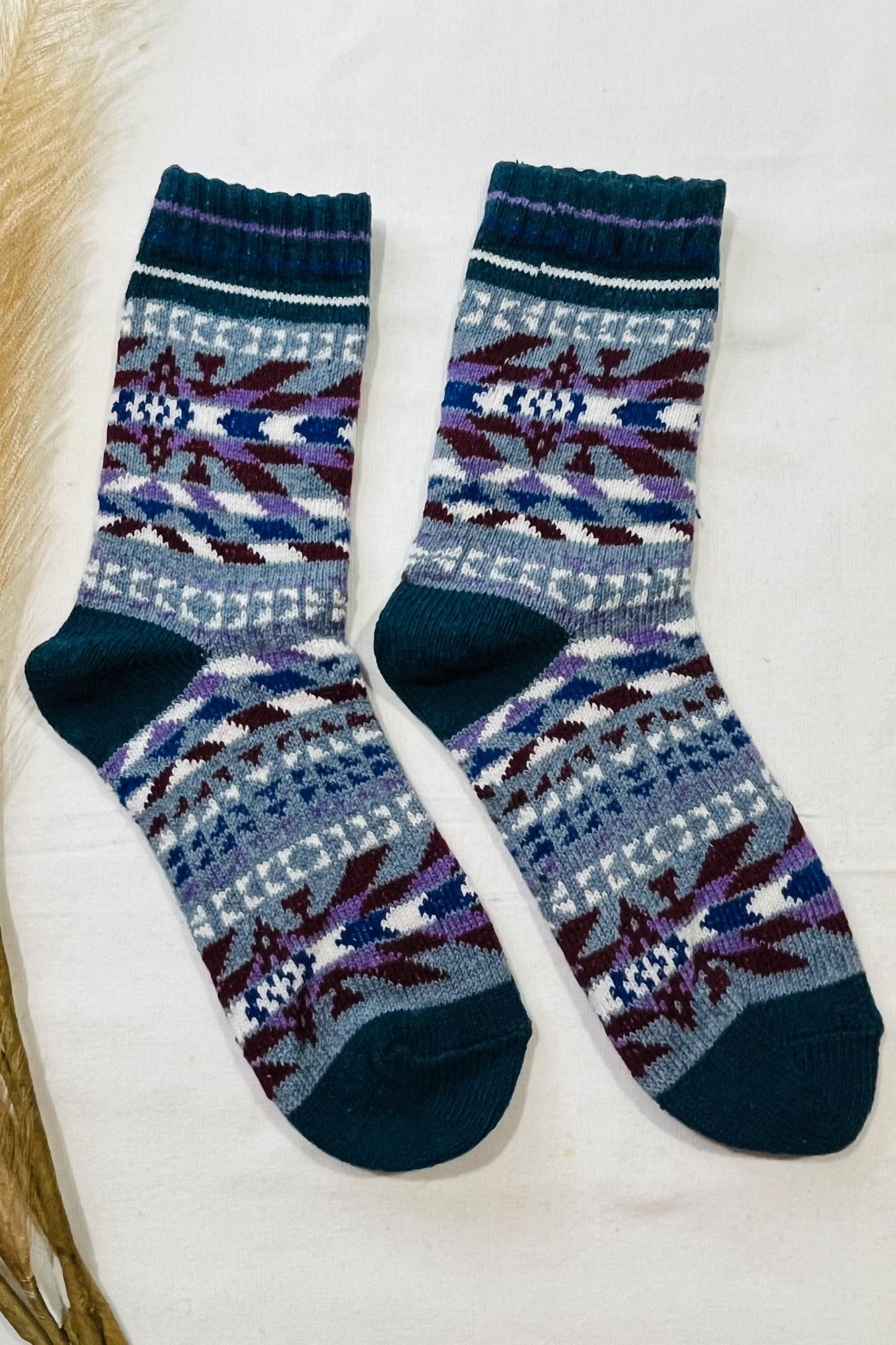 2 x Pairs Wool Socks for Her, Walking Socks, Funny Socks for her, Warm Woolen Socks for Women, Nordic Socks for her, Womens Walking Socks,