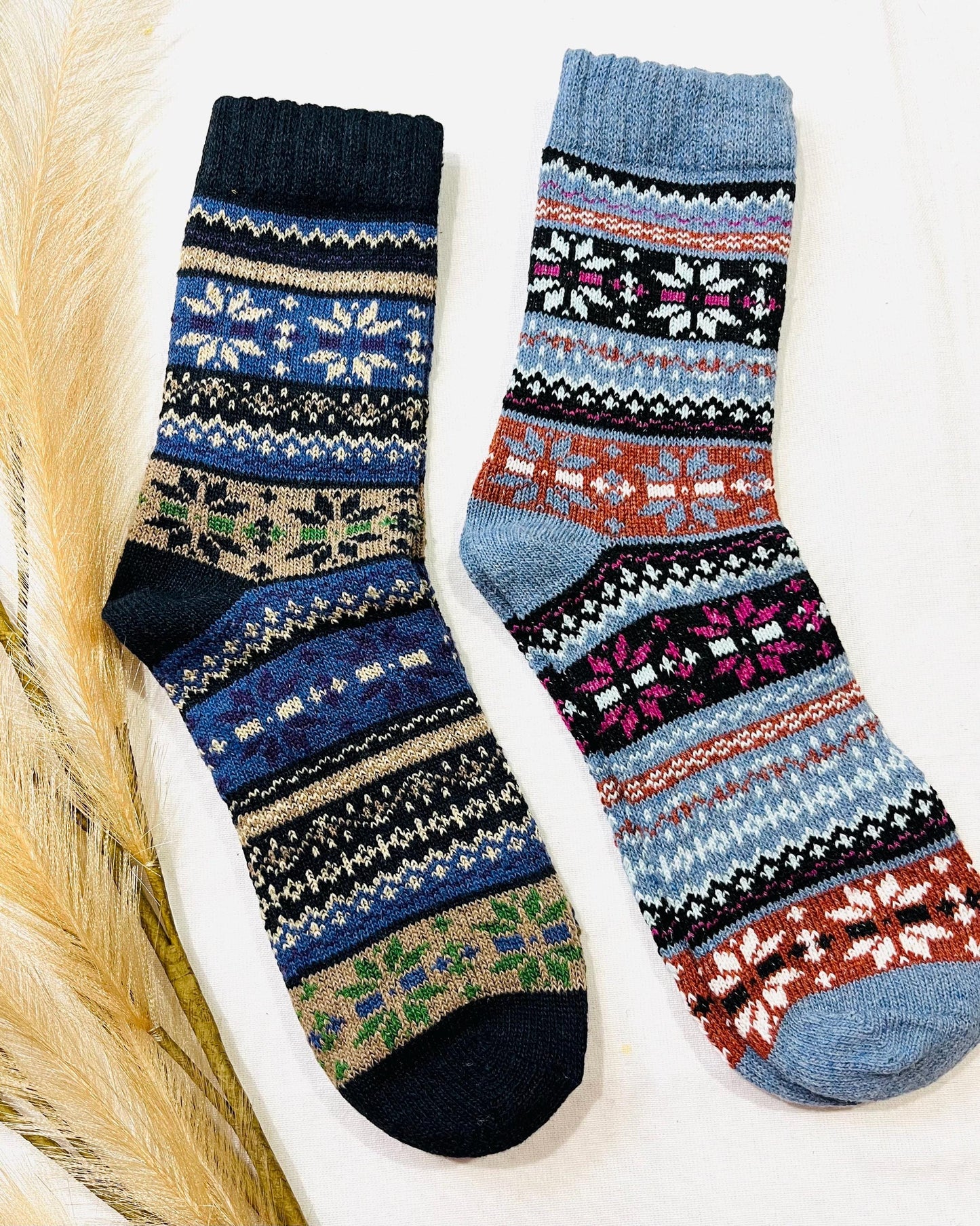 2 x Pairs Wool Socks for Her, Walking Socks, Funny Socks for her, Warm Woolen Socks for Women, Nordic Socks for her, Womens Walking Socks,