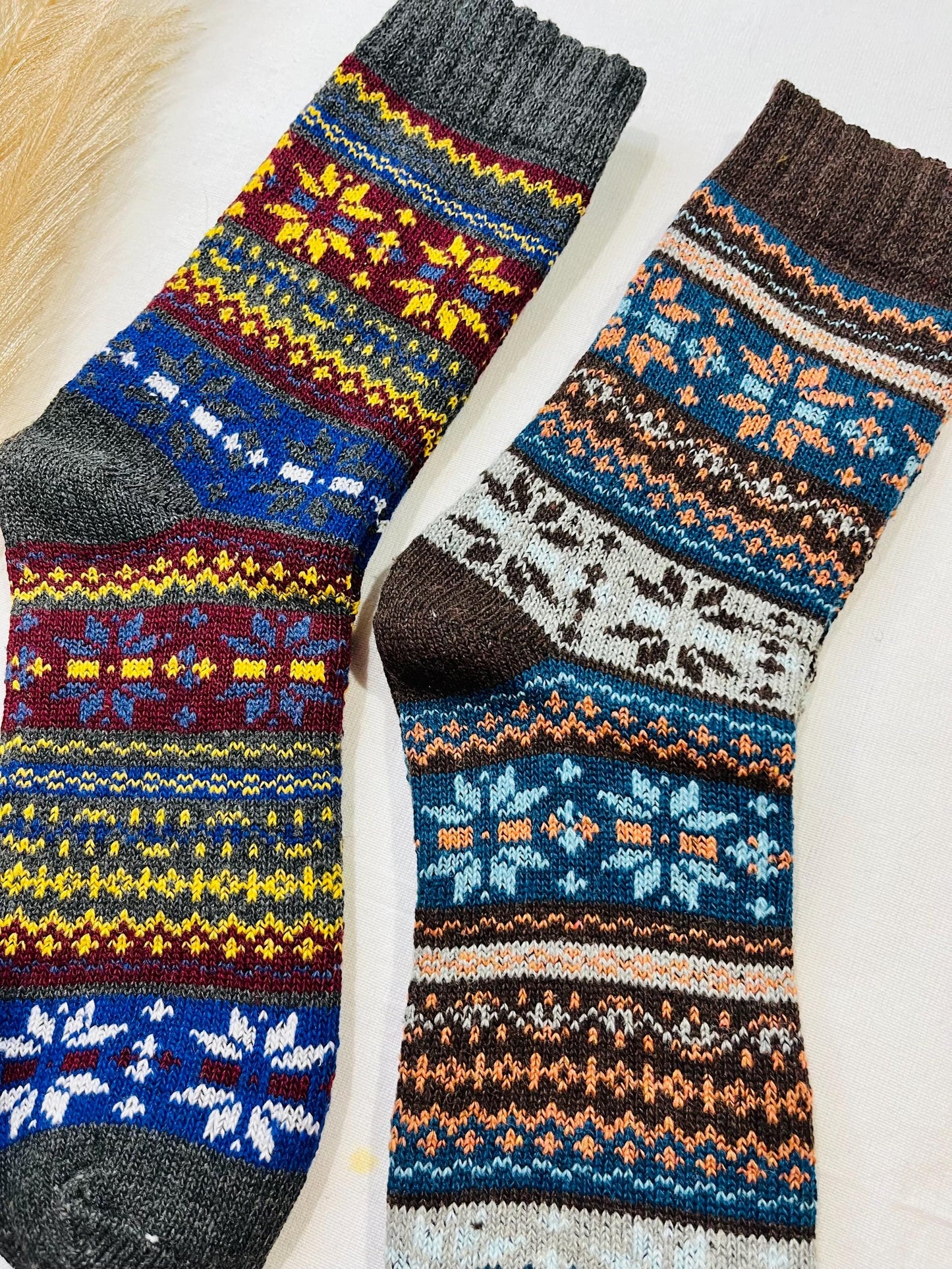 2 x Pairs Wool Socks, Walking Socks, Funny Socks, Warm Woolen Socks for Women, Nordic Socks for her, Womens Walking Socks,