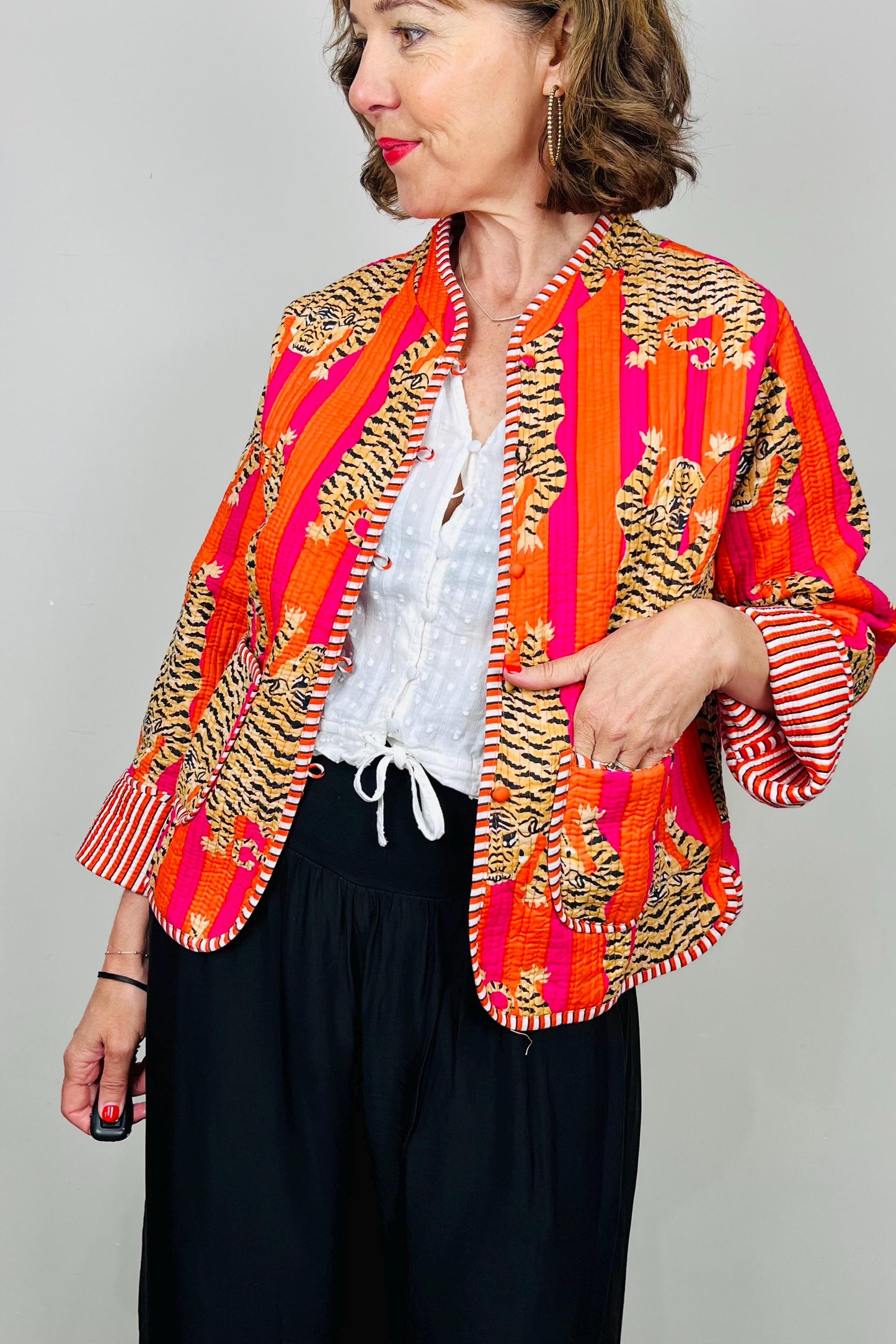 Quilted Cotton Jacket, Womens Quilted Patchwork Jacket, Indian Cotton Jacket, Ladies Colourful Jacket, Womens Quilted Shacket, Reversible
