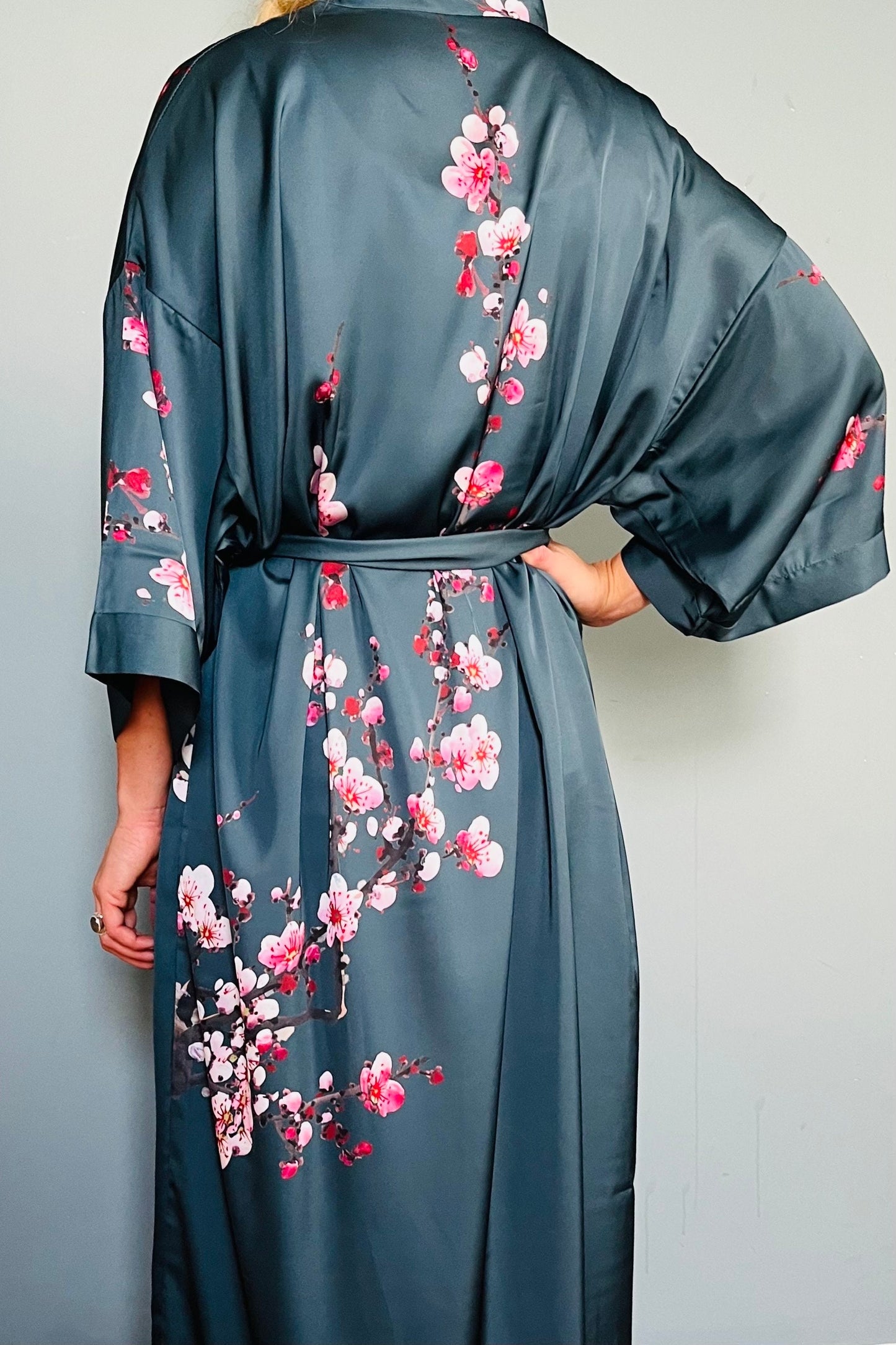 Kimono Robe, Japanese Dressing Gown, Luxury Satin Robe, Bridesmaid Robe, Womens Dressing Gown, Dressing Gown, Summer Robe, Pink Orchid