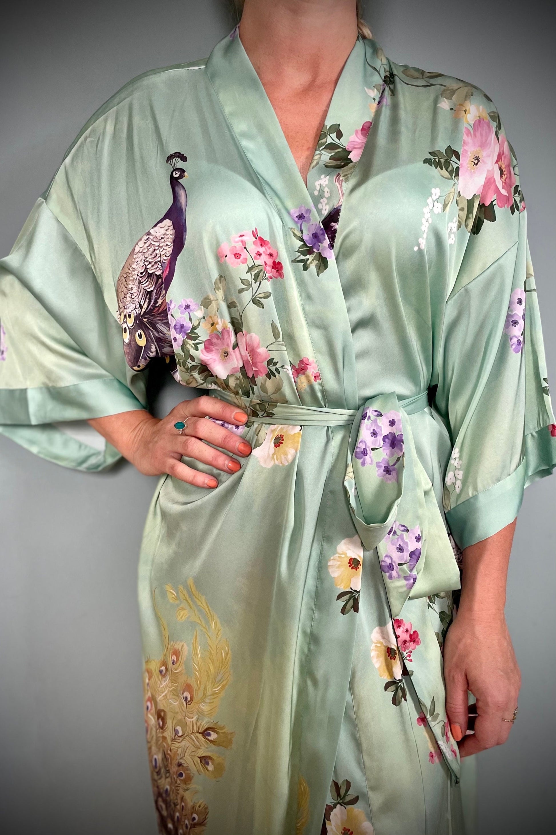 Kimono Robe, Japanese Dressing Gown, Luxury Satin Robe, Bridesmaid Robe, Womens Dressing Gown, Dressing Gown, Peacock Robe, Light Green
