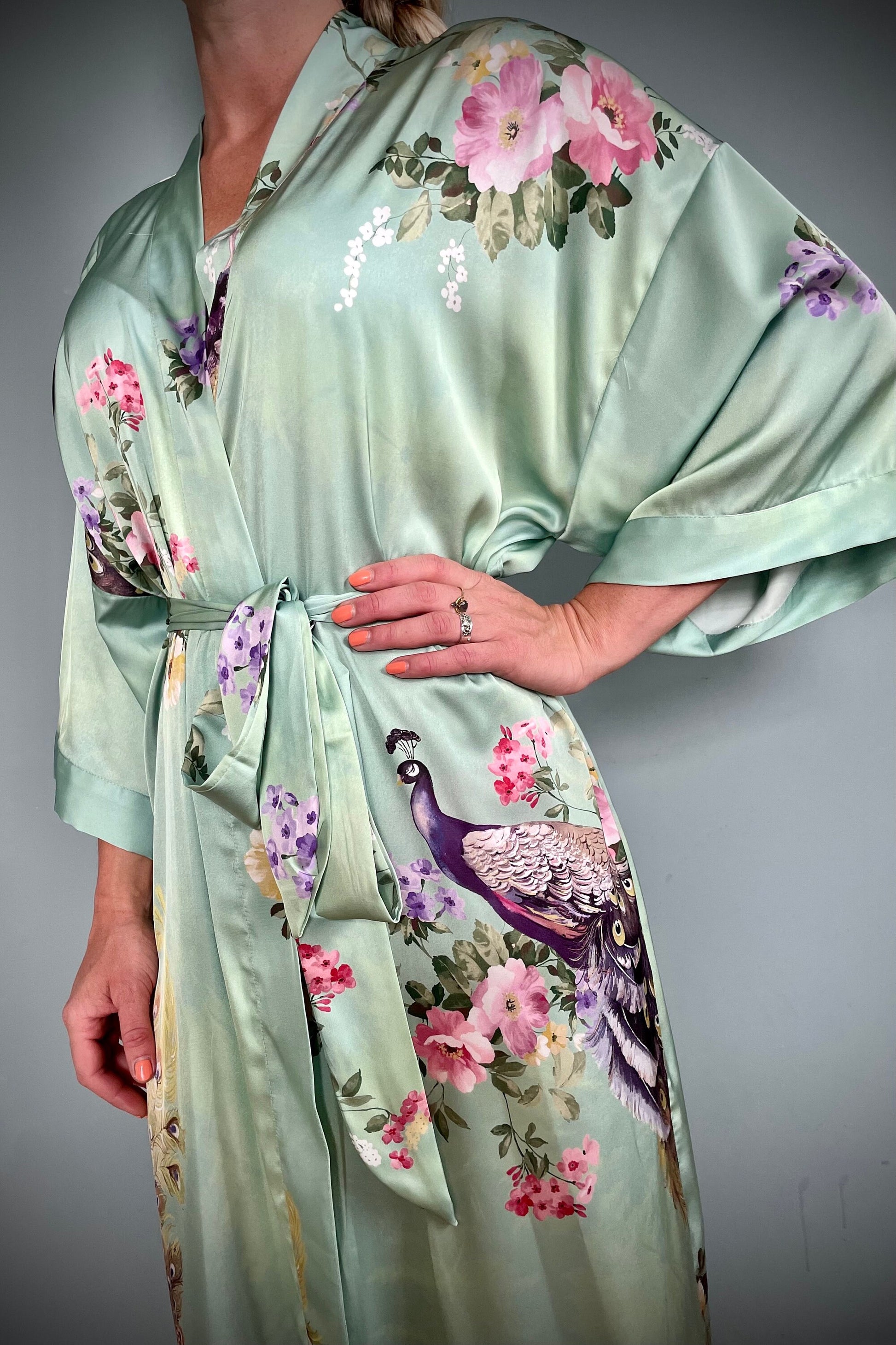 Kimono Robe, Japanese Dressing Gown, Luxury Satin Robe, Bridesmaid Robe, Womens Dressing Gown, Dressing Gown, Peacock Robe, Light Green
