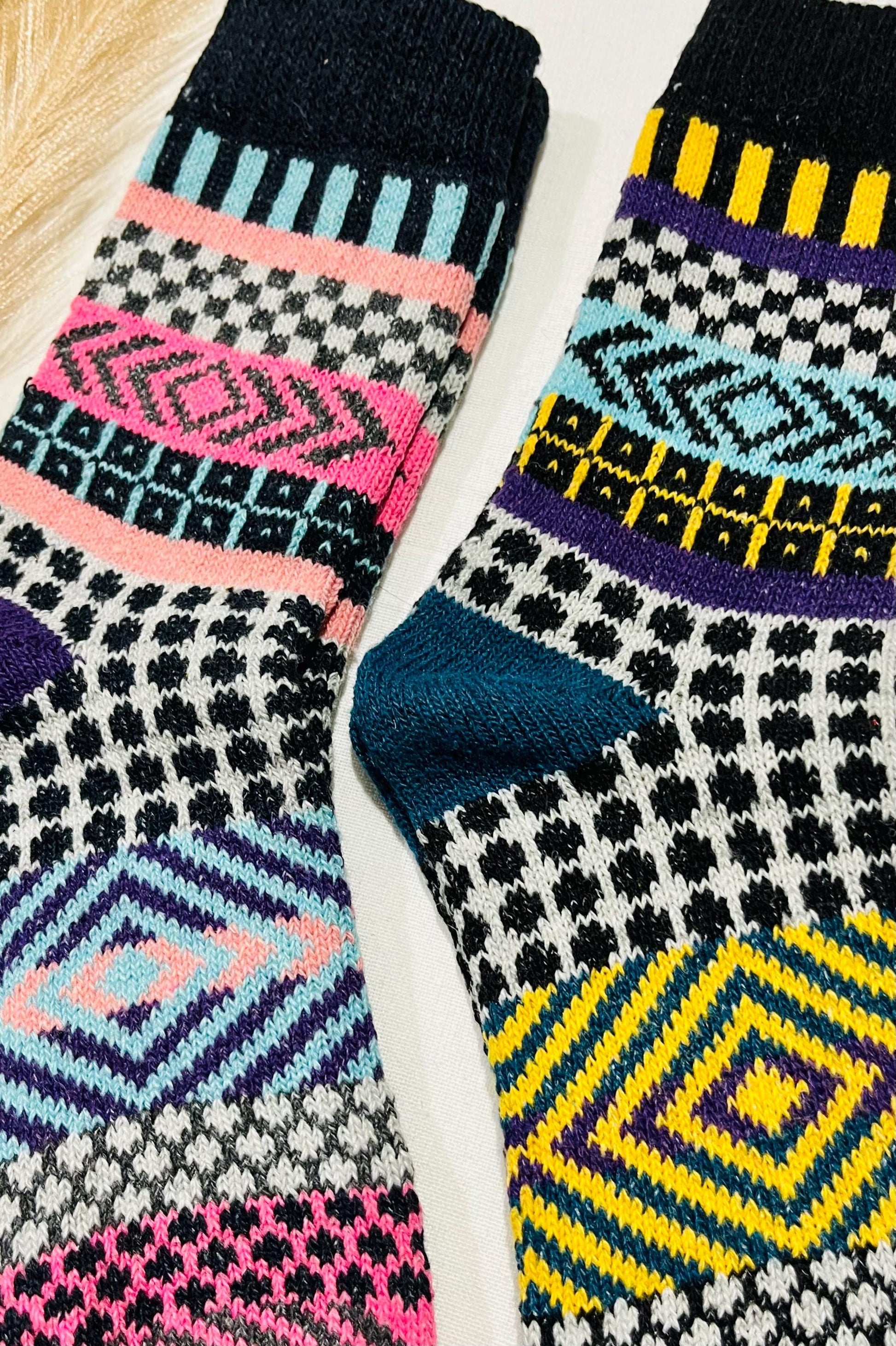 2 x Pairs Wool Socks for Her, Walking Socks, Funny Socks for her, Warm Woolen Socks for Women, Nordic Socks for her, Womens Walking Socks,
