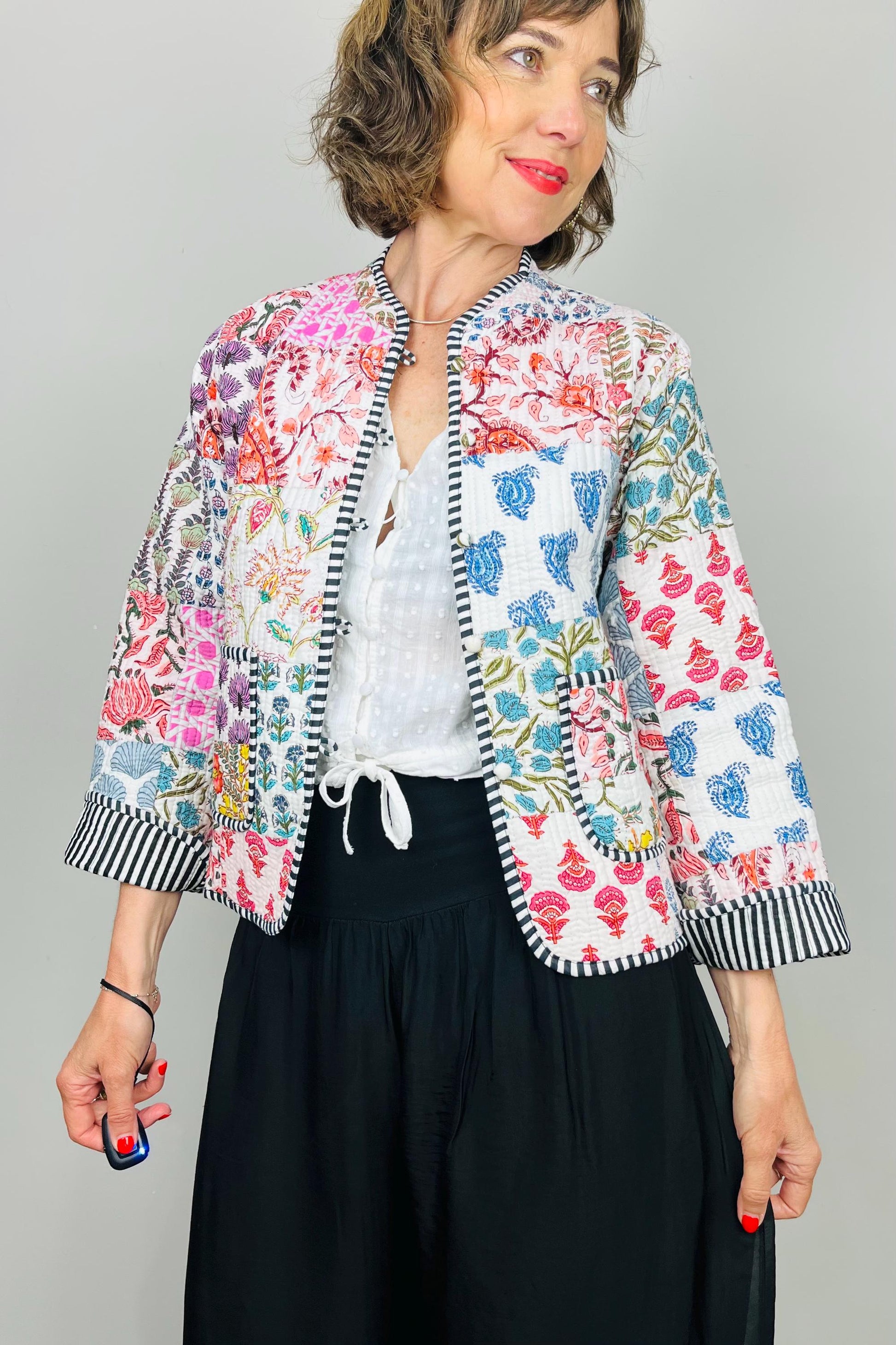 Quilted Cotton Jacket, Womens Quilted Patchwork Jacket, Indian Cotton Jacket, Ladies Colourful Jacket, Womens Quilted Shacket, Reversible