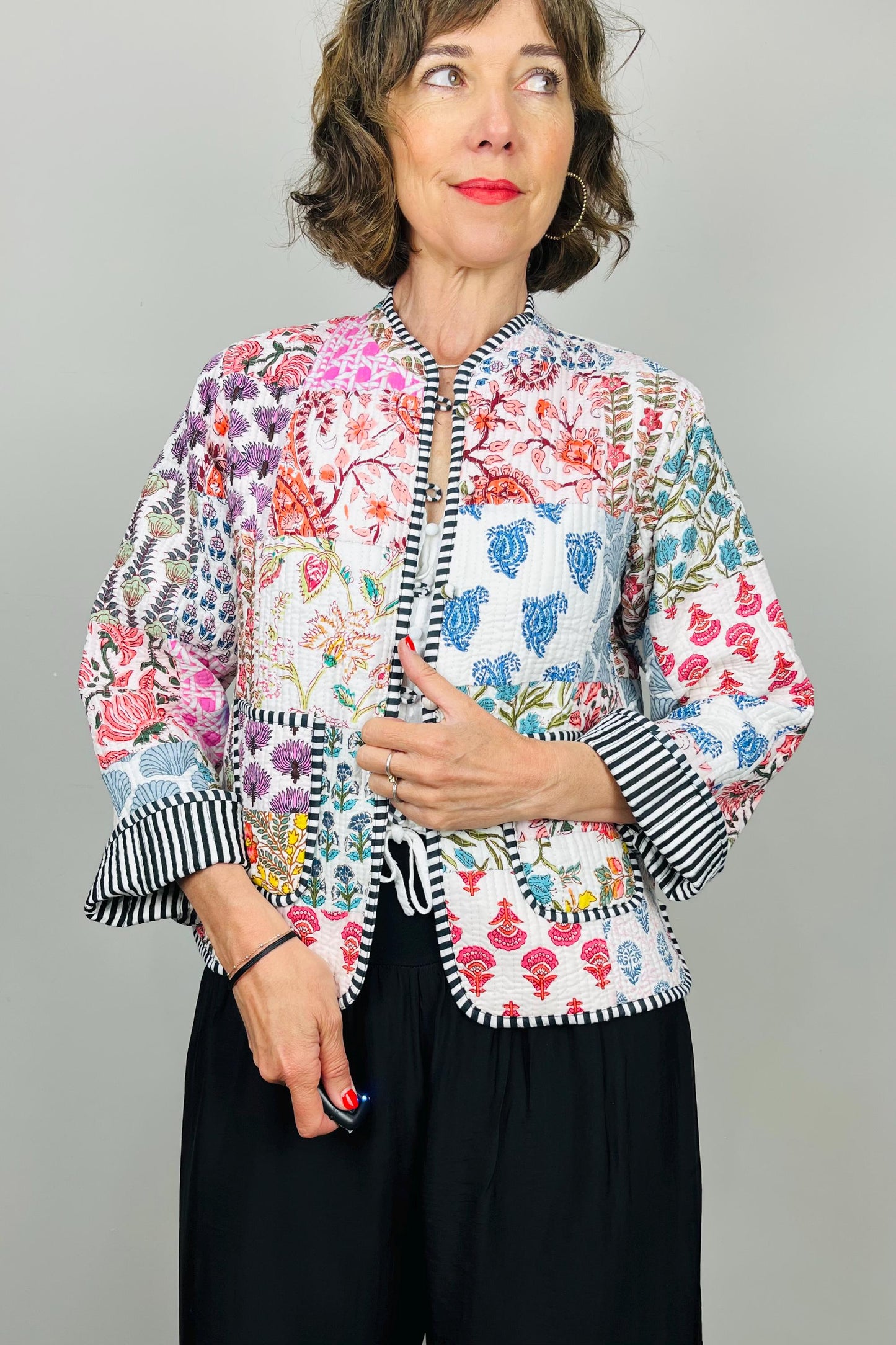 Quilted Cotton Jacket, Womens Quilted Patchwork Jacket, Indian Cotton Jacket, Ladies Colourful Jacket, Womens Quilted Shacket, Reversible