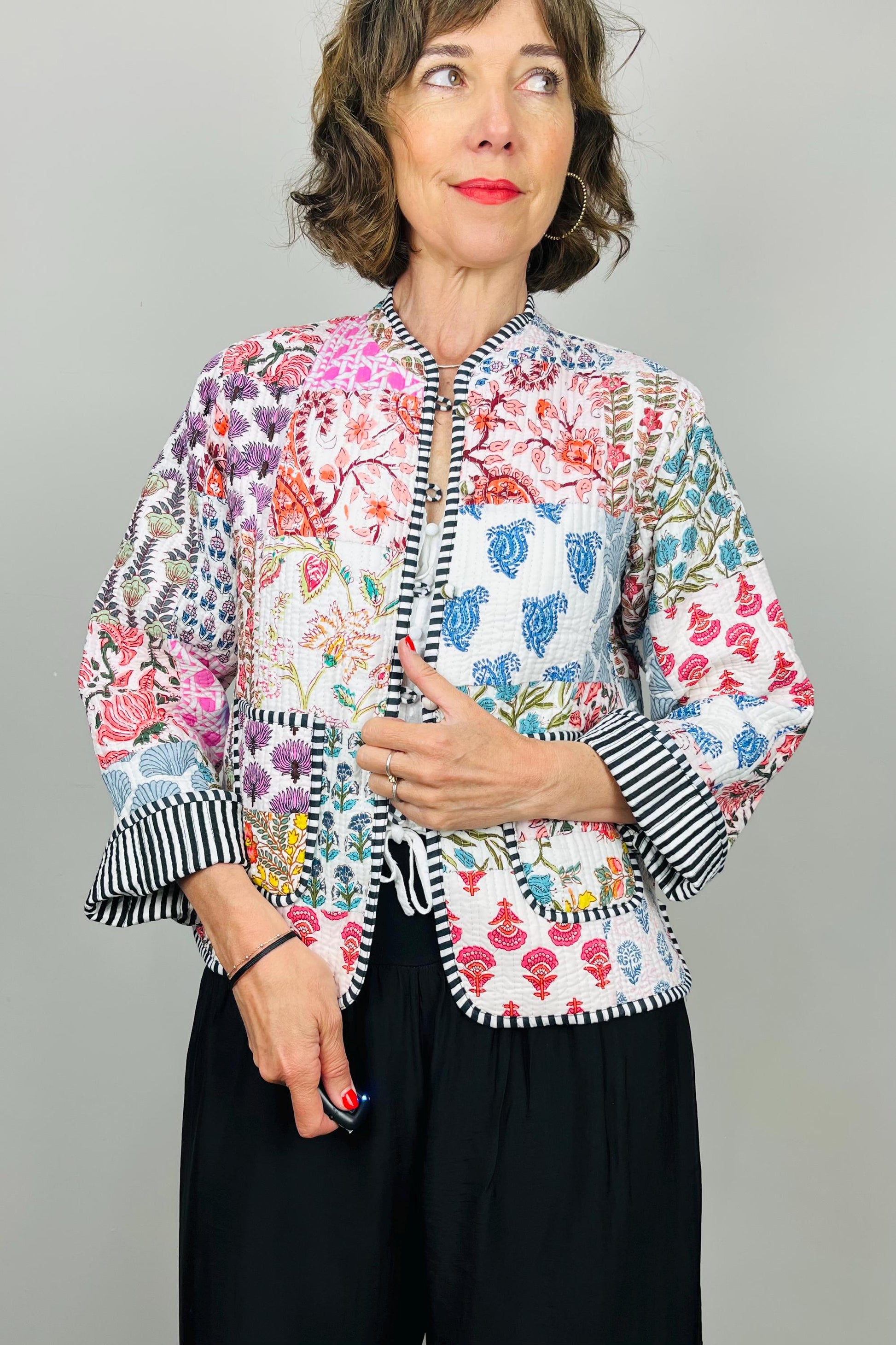 Quilted Cotton Jacket, Womens Quilted Patchwork Jacket, Indian Cotton Jacket, Ladies Colourful Jacket, Womens Quilted Shacket, Reversible