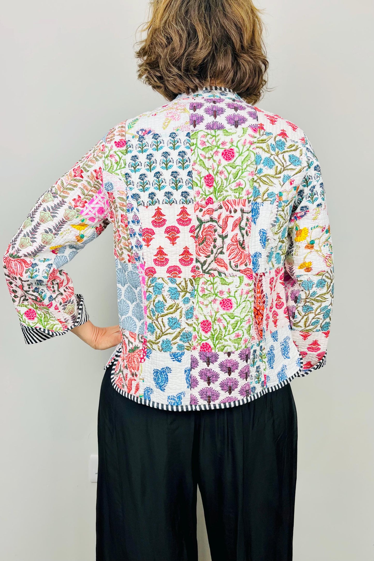 Quilted Cotton Jacket, Womens Quilted Patchwork Jacket, Indian Cotton Jacket, Ladies Colourful Jacket, Womens Quilted Shacket, Reversible