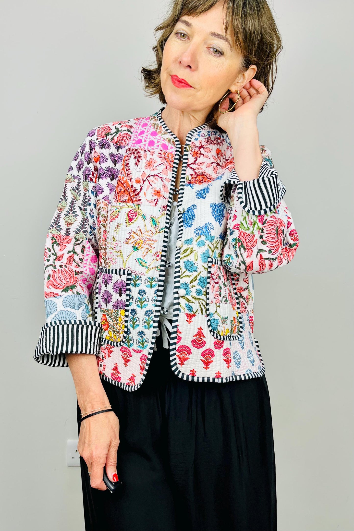 Quilted Cotton Jacket, Womens Quilted Patchwork Jacket, Indian Cotton Jacket, Ladies Colourful Jacket, Womens Quilted Shacket, Reversible