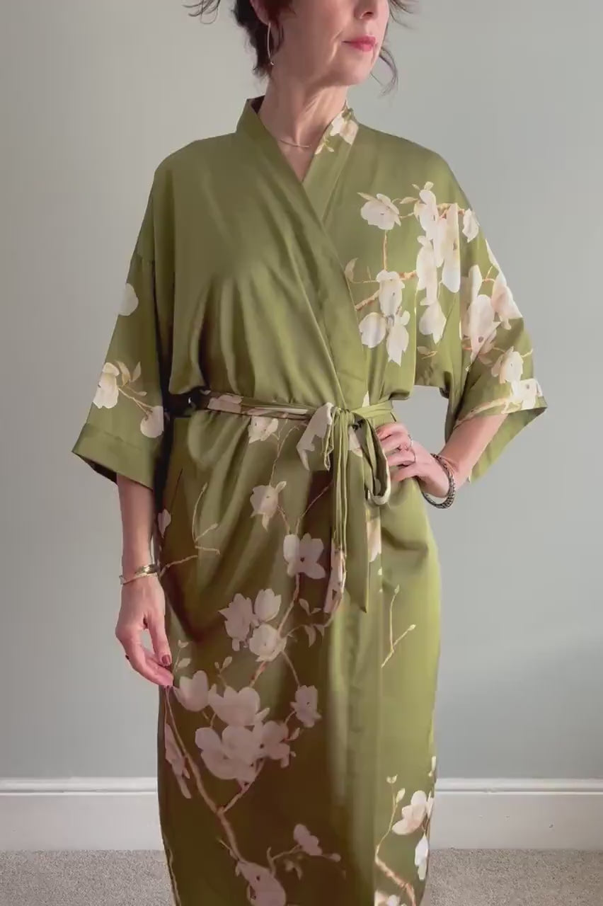 Kimono Robe, Japanese Dressing Gown, Luxury Satin Robe, Bridesmaid Robe, Womens Dressing Gown, Dressing Gown, Summer Robe, Green Magnolias