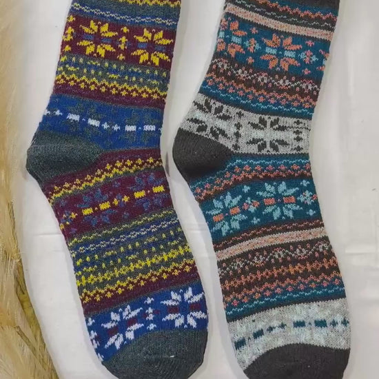 2 x Pairs Wool Socks, Walking Socks, Funny Socks, Warm Woolen Socks for Women, Nordic Socks for her, Womens Walking Socks,